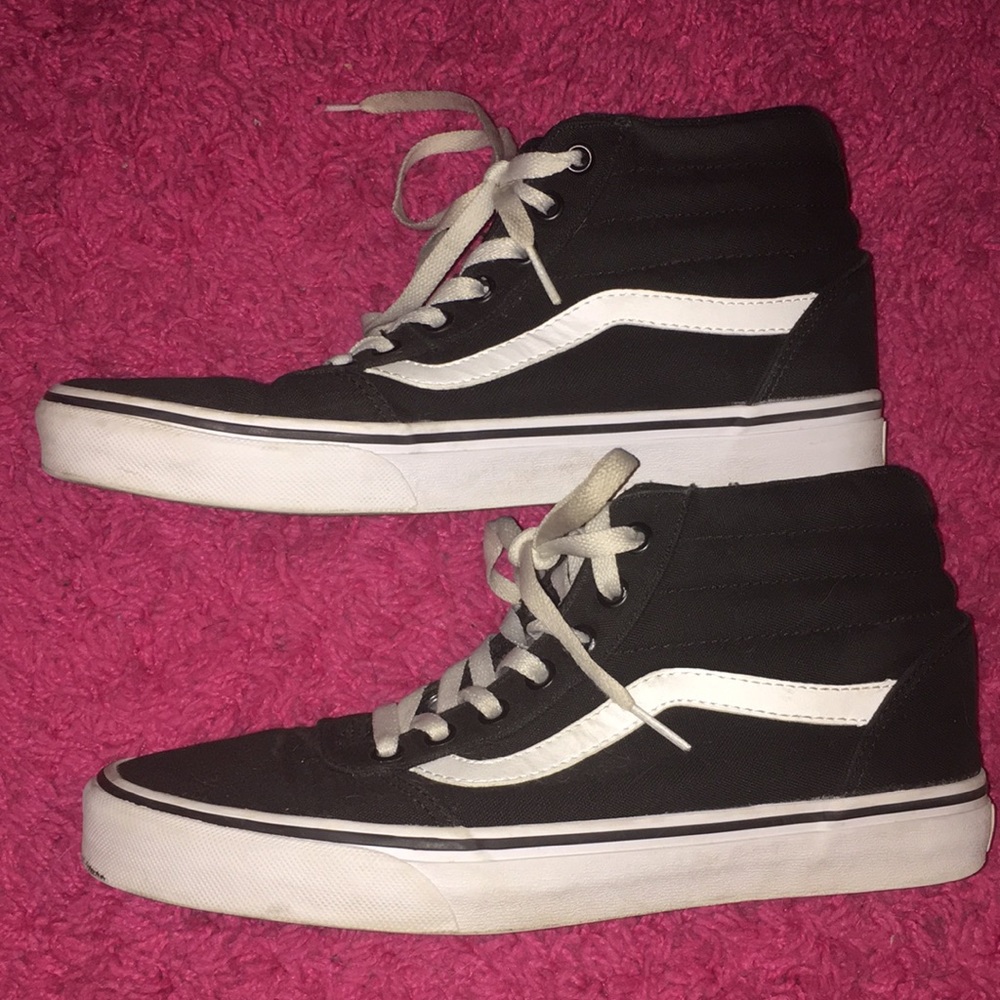 Vans - Picture 2 of 4